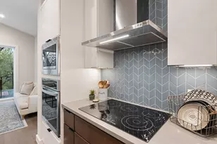 2708 Bristol Dr, Austin, TX 78723 - Photo 10