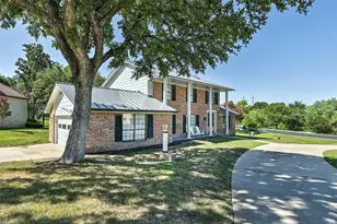 608 Sombrero Dr, Horseshoe Bay, TX 78657 - Photo 2