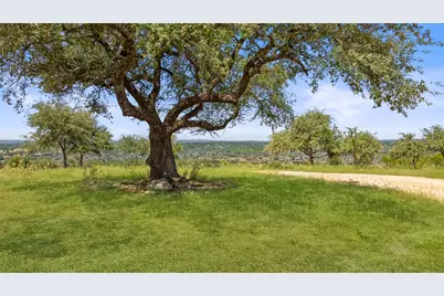 960 Gipson Road, Johnson City, TX 78636 - Photo 16