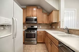 8518 Cahill Dr, Austin, TX 78729 - Photo 4