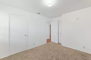302 Algerita Dr, Georgetown, TX 78628 - Photo 18