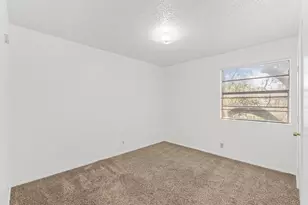 302 Algerita Dr, Georgetown, TX 78628 - Photo 16