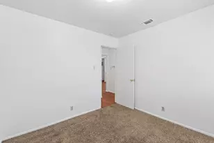 302 Algerita Dr, Georgetown, TX 78628 - Photo 22