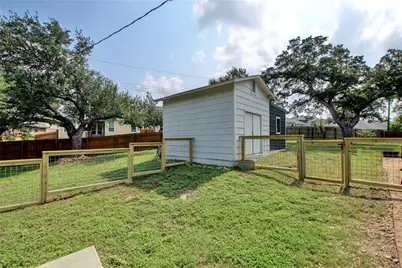 2604 N Shields Drive, Austin, TX 78727 - Photo 32