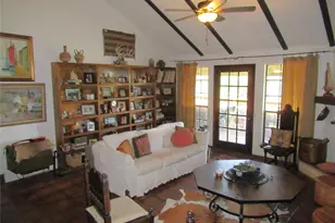 1004 Daviot Dr, Briarcliff, TX 78669 - Photo 14