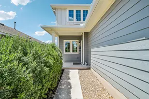 129 Trailstone Dr, Bastrop, TX 78602 - Photo 2