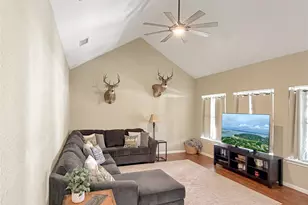 1660 Westview Ct Dr, Canyon Lake, TX 78133 - Photo 8