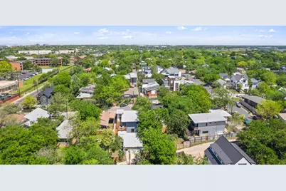 1909 E 9th Street, Austin, TX 78702 - Photo 36