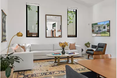 1909 E 9th Street, Austin, TX 78702 - Photo 4