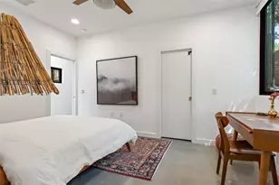 1909 E 9th St, Austin, TX 78702 - Photo 18