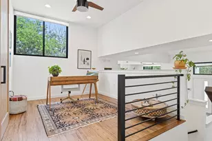 1909 E 9th St, Austin, TX 78702 - Photo 20