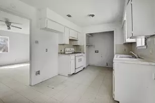 6207 Adalee Ave, Austin, TX 78723 - Photo 12