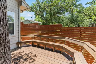 1621 Maggie Mayes St, Austin, TX 78703 - Photo 32