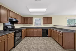 8813 Wiley Way, Austin, TX 78747 - Photo 10