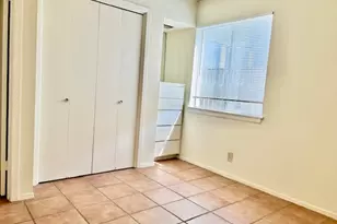2612 Salado St St, Austin, TX 78705 - Photo 10