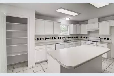 4300 Companeros Way, Austin, TX 78749 - Photo 12