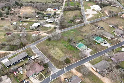 601 M L K Boulevard, Elgin, TX 78621 - Photo 4