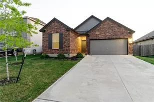 211 Summit Dr, Lockhart, TX 78644 - Photo 4