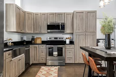 849 W Live Oak Street, Fredericksburg, TX 78624 - Photo 6