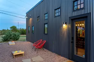 849 W Live Oak St, Fredericksburg, TX 78624 - Photo 38