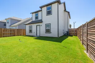 317 Carmel Cyn Trl, Jarrell, TX 76537 - Photo 2