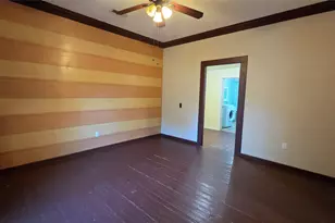 401 N Pecan St, Moulton, TX 77975 - Photo 6
