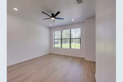 230 Brown St #A, Elgin, TX 78621 - Photo 4
