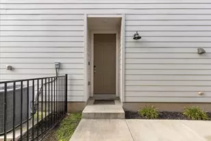 7103 Terrazzo Cottage Ln, Austin, TX 78744 - Photo 4