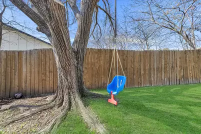 1467 S Meadows Drive, Austin, TX 78758 - Photo 14