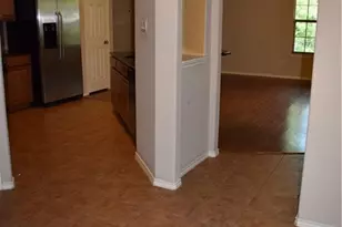 1310 W Parmer Ln, Austin, TX 78727 - Photo 20