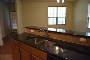 1310 W Parmer Ln, Austin, TX 78727 - Photo 4