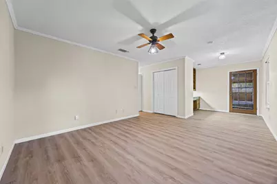 428 Connolly Circle W, Lockhart, TX 78644 - Photo 12
