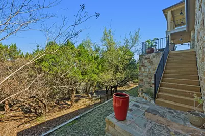 220 Tavish Trail, Lakeway, TX 78738 - Photo 32
