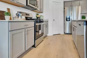 9425 Oxbow Strap Dr, Austin, TX 78724 - Photo 8