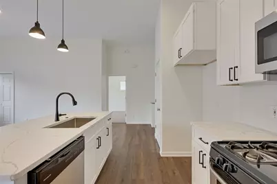 7501 Shadowridge Run #105, Austin, TX 78749 - Photo 6