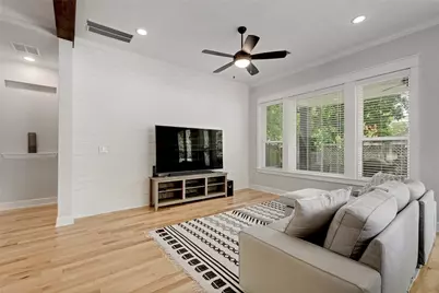 915 E 49th Street, Austin, TX 78751 - Photo 6