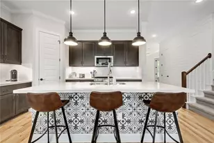 915 E 49th St, Austin, TX 78751 - Photo 8