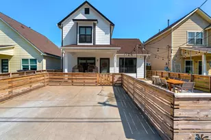 3012 Neal St, Austin, TX 78702 - Photo 38