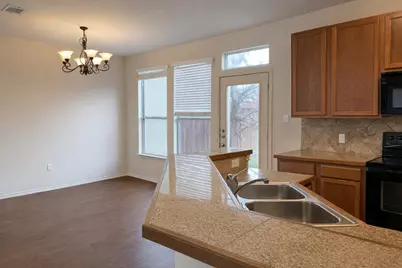 2410 Great Oaks Drive #802, Round Rock, TX 78681 - Photo 4