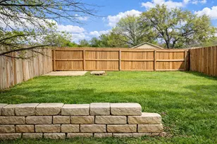2410 Great Oaks Dr, Round Rock, TX 78681 - Photo 20