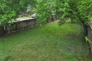 10001 Parliament House Rd, Austin, TX 78729 - Photo 24