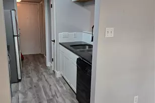 10001 Parliament House Rd, Austin, TX 78729 - Photo 2