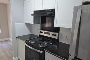 10001 Parliament House Rd, Austin, TX 78729 - Photo 4