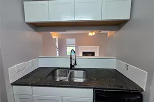 10001 Parliament House Rd, Austin, TX 78729 - Photo 6