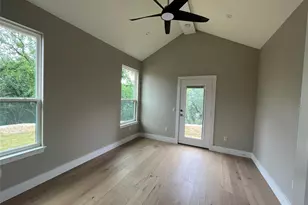 1312 E M. Franklin Ave, Austin, TX 78721 - Photo 14