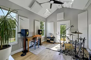1312 E M. Franklin Ave, Austin, TX 78721 - Photo 14