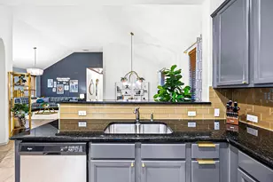 10137 Milla Cir, Austin, TX 78748 - Photo 6