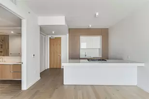 313 W 17th St, Austin, TX 78701 - Photo 4