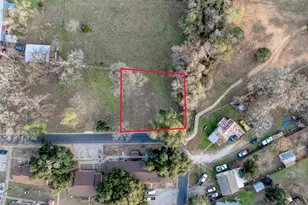 Lot 4 E Alamo St, Elgin, TX 78621 - Photo 1