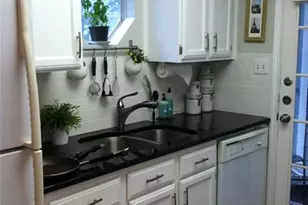 3111 Tom Green St, Austin, TX 78705 - Photo 4